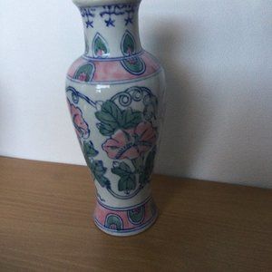 Vintage Chinese ceramic porcelain small vase hand painted with flowers 8" tall